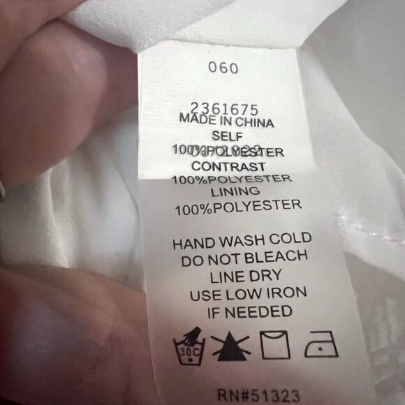 Riley & Rae Swiss Dot Neck Tie Blouse White Size Medium - Picture 11 of 11